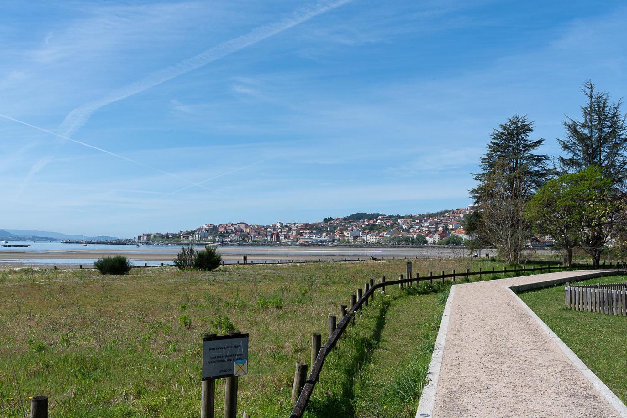 Apartamento Espacioso Cerca De La Playa Con Aire Acondicionado Appartement Moaña Buitenkant foto